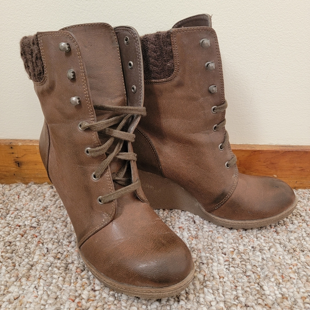 Bass Boots